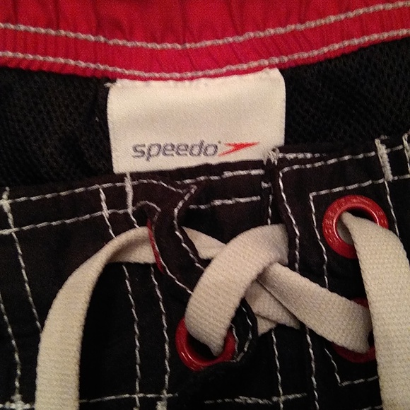 Speedo Board Shorts/Swim Trunks - Picture 5 of 15